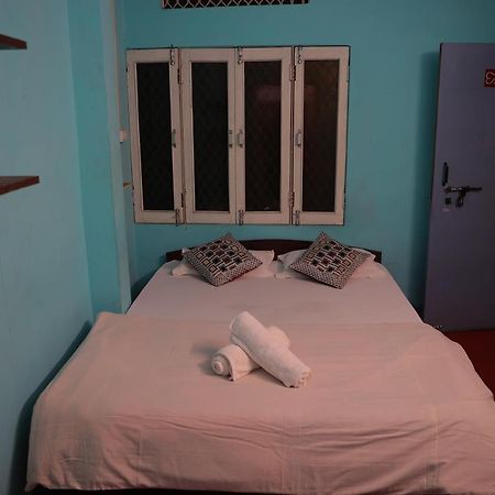 Good Vibes Hostel Váránaszi Kültér fotó