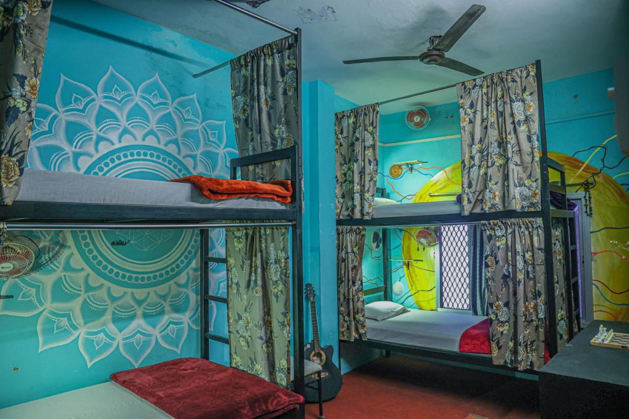 Good Vibes Hostel Váránaszi Kültér fotó