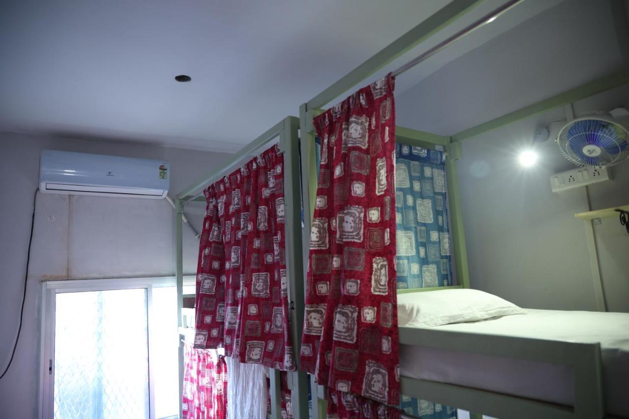 Good Vibes Hostel Váránaszi Kültér fotó