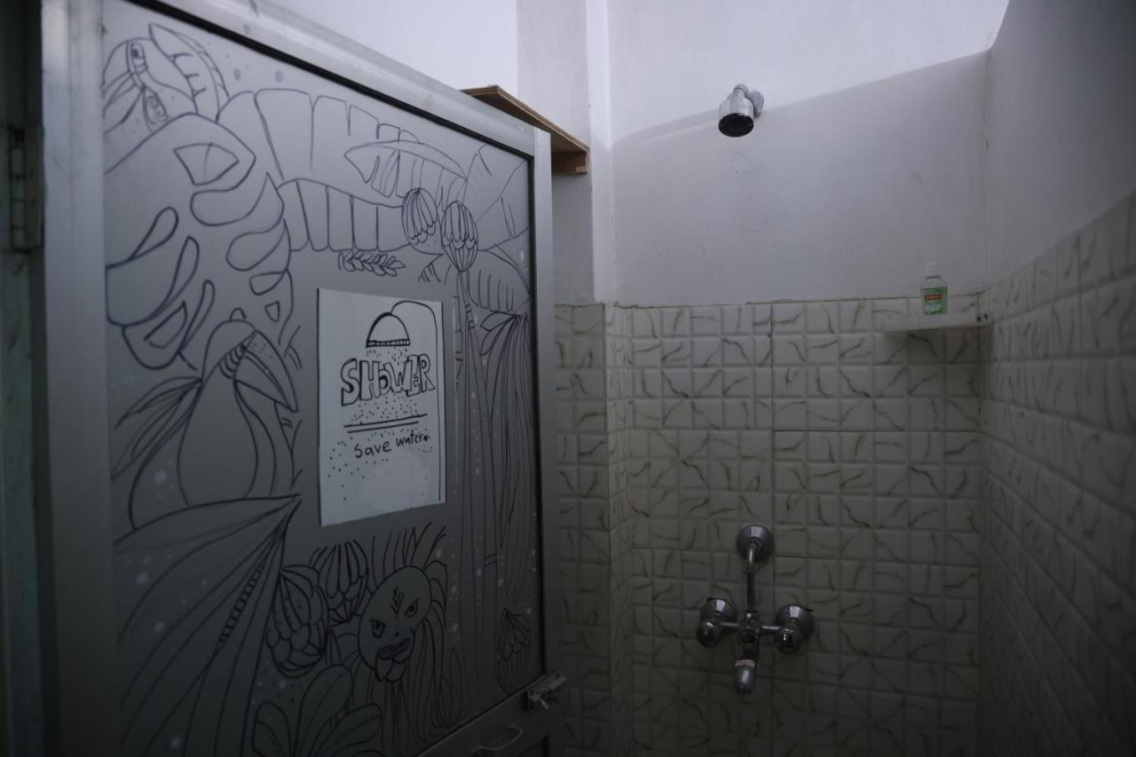 Good Vibes Hostel Váránaszi Kültér fotó