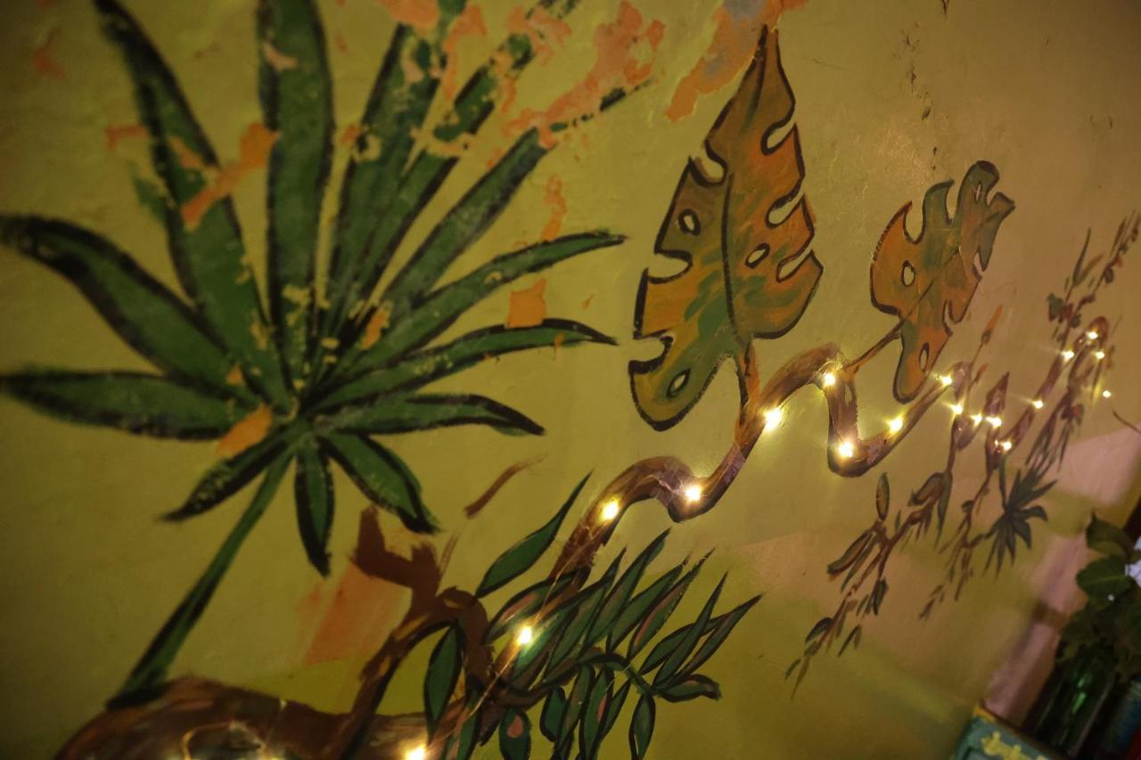 Good Vibes Hostel Váránaszi Kültér fotó