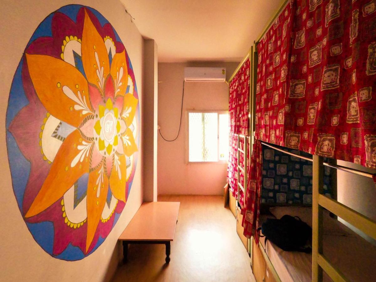 Good Vibes Hostel Váránaszi Kültér fotó