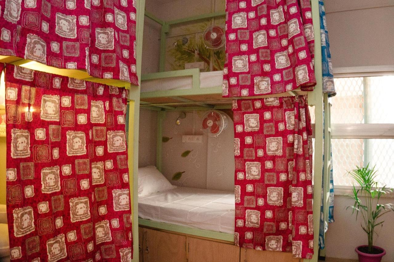 Good Vibes Hostel Váránaszi Kültér fotó